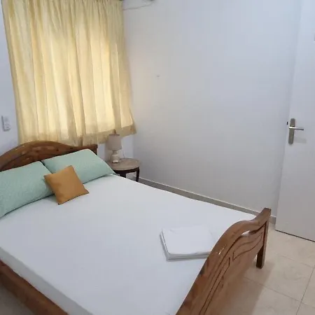 Isthmus Filoxenia * Isthmia