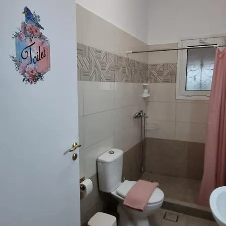 Isthmus Filoxenia Isthmia