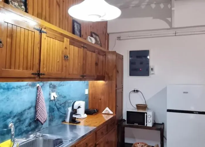 Isthmus Filoxenia Nyaraló Íszthmia